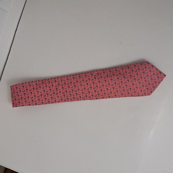 Vineyard Vines pink and blue silk tie splashing whale print - Picture 6 of 9